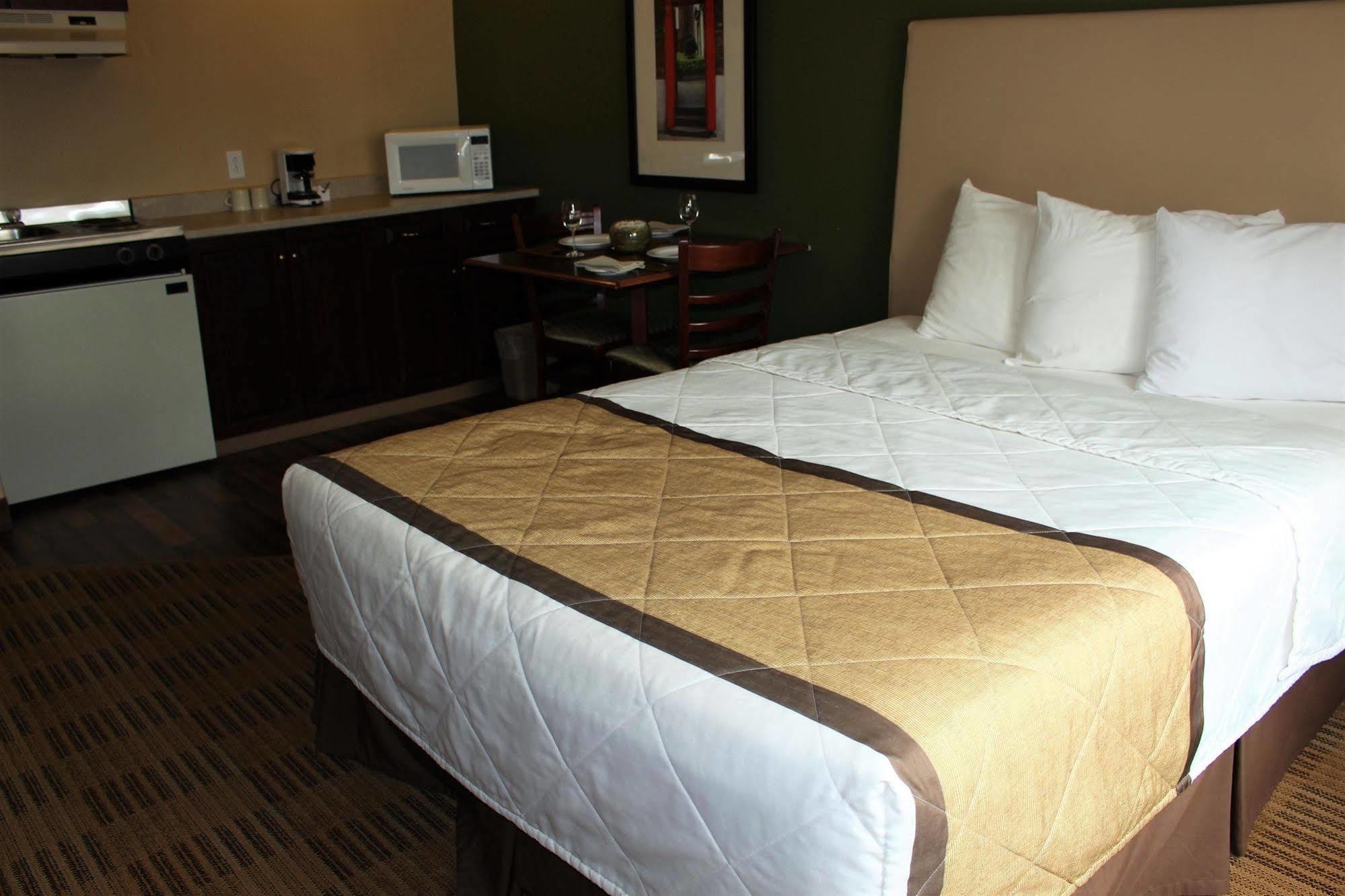 Extended Stay St.John'S سانت جونس المظهر الخارجي الصورة